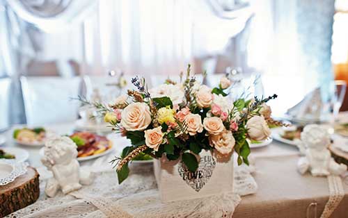 Addobbi floreali per il tuo matrimonio: consigli sulla scelta dei fiori